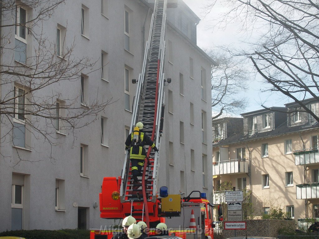 Dachgeschossbrand Koeln Muelheim Duennwalderstr  076.JPG
